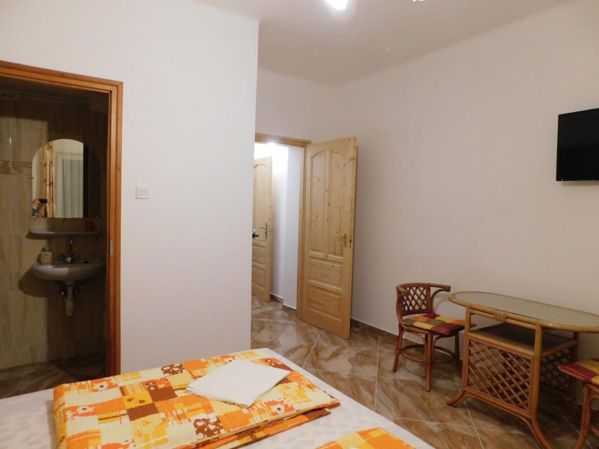 Szamóca Vendégház Miskolc Exterior foto